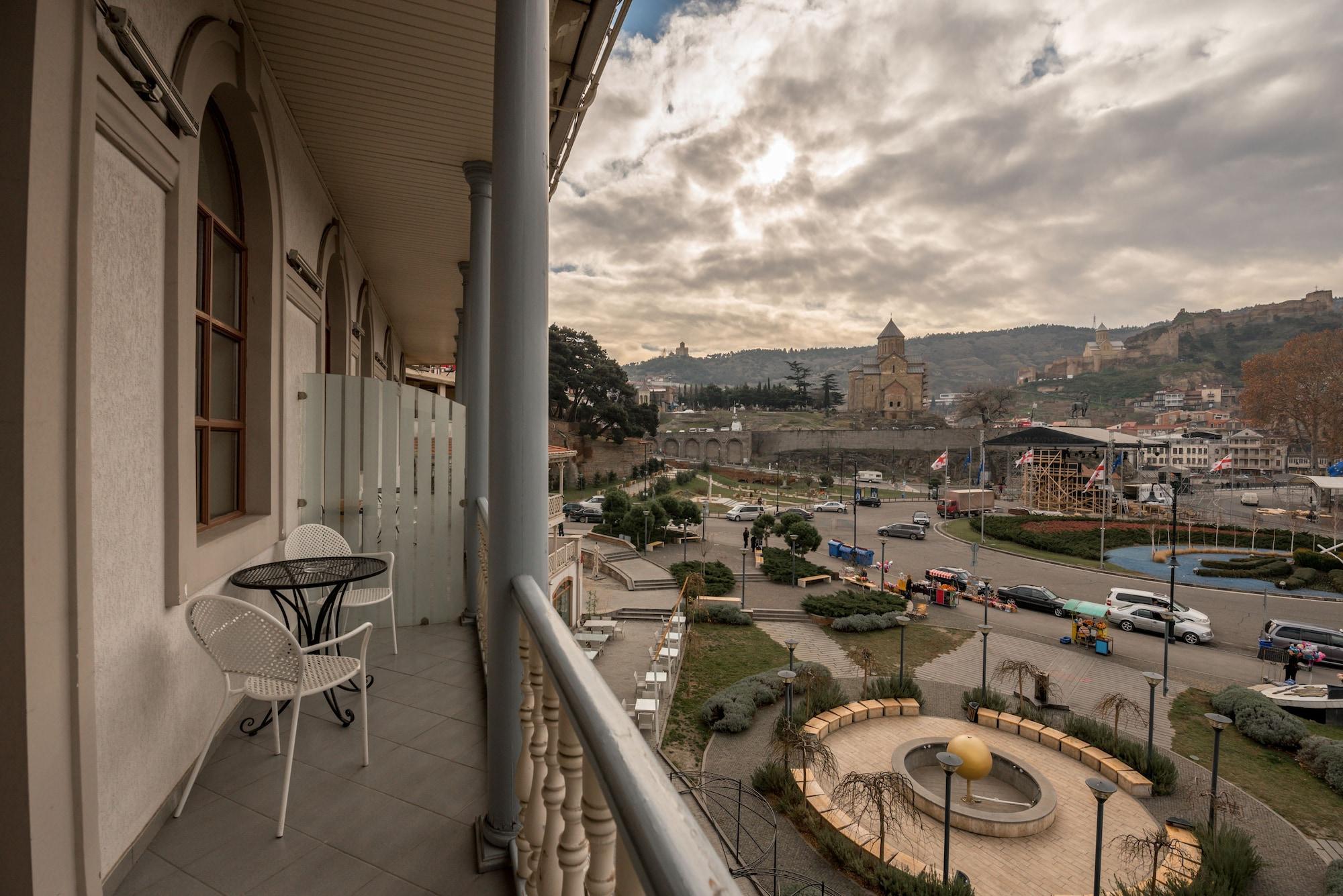 Hotel Rikhe Monika Tbilissi Extérieur photo