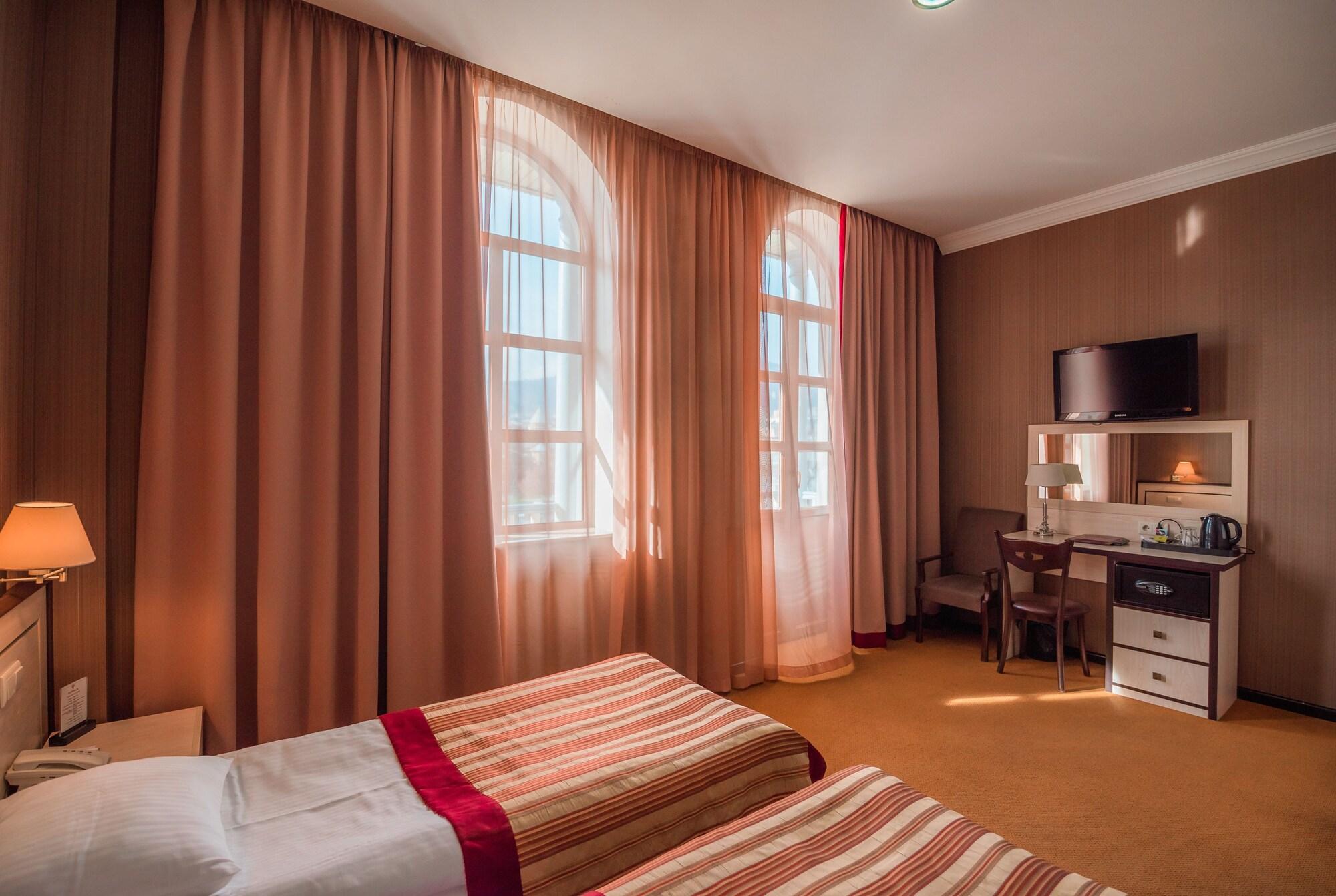 Hotel Rikhe Monika Tbilissi Extérieur photo
