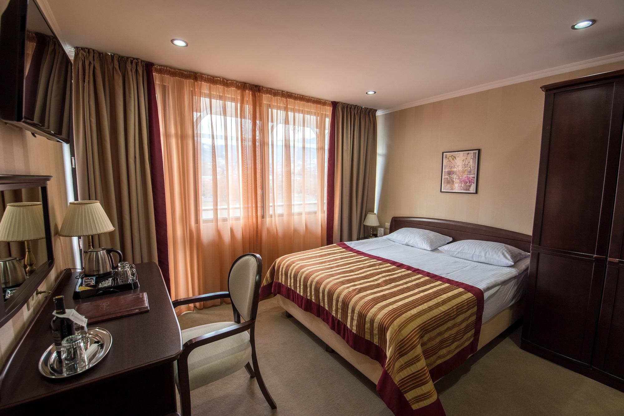 Hotel Rikhe Monika Tbilissi Extérieur photo