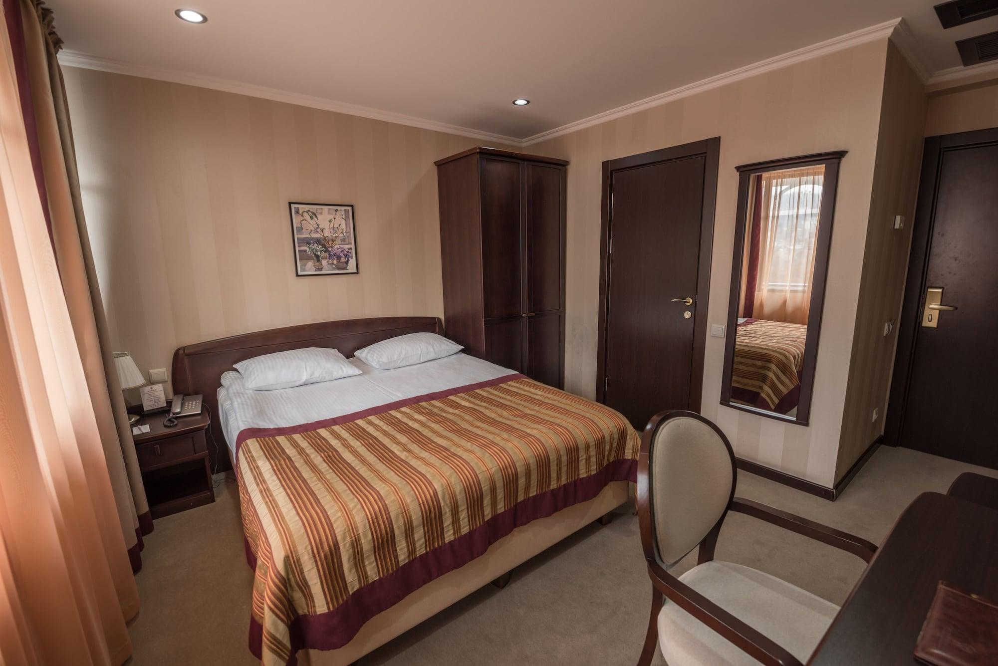 Hotel Rikhe Monika Tbilissi Extérieur photo
