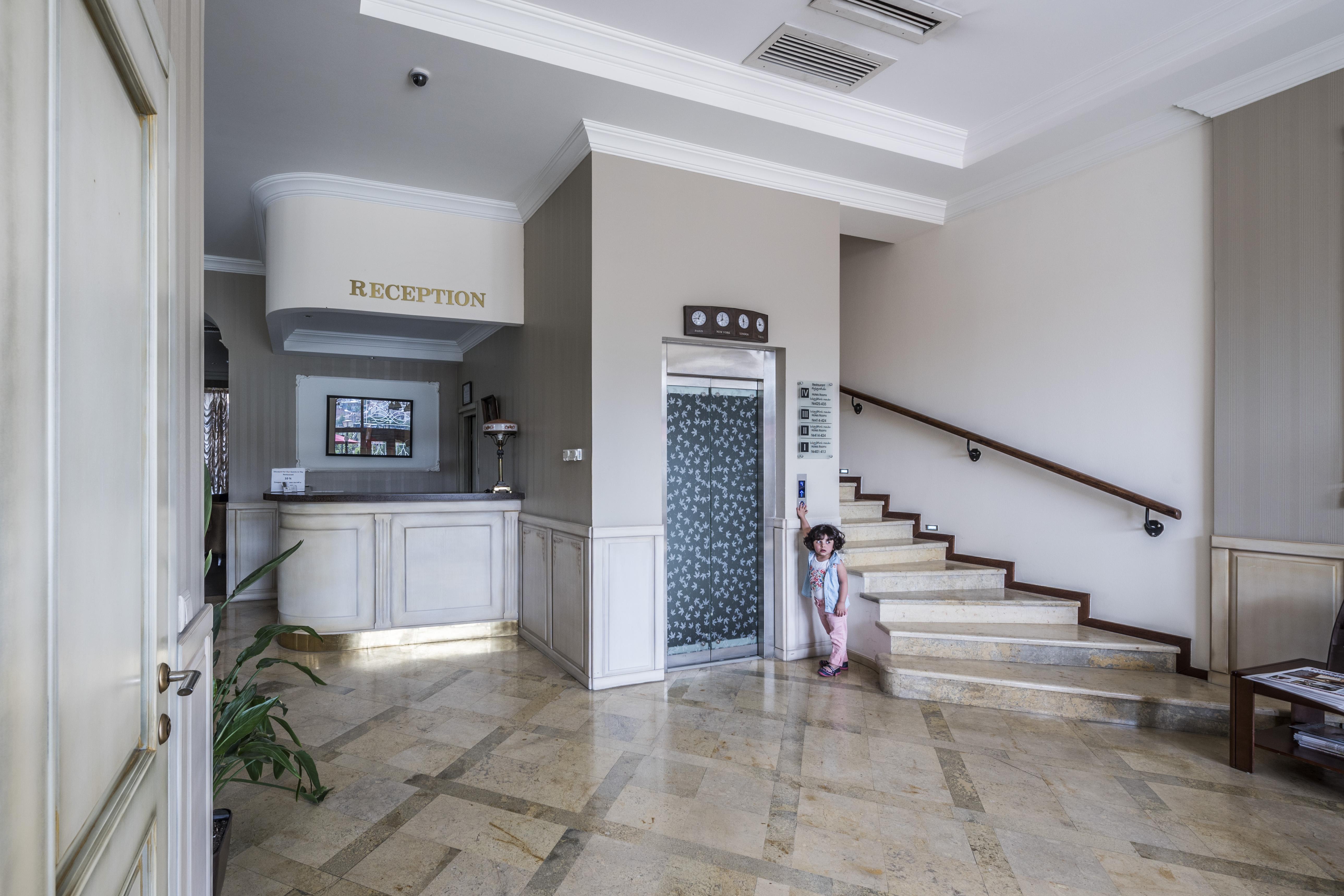 Hotel Rikhe Monika Tbilissi Extérieur photo