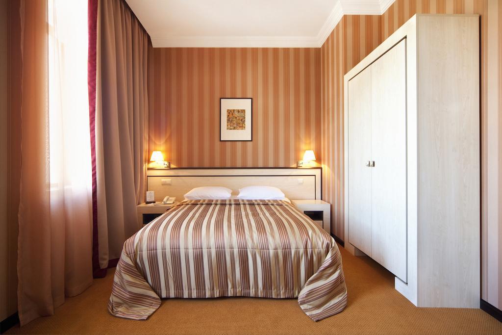 Hotel Rikhe Monika Tbilissi Extérieur photo