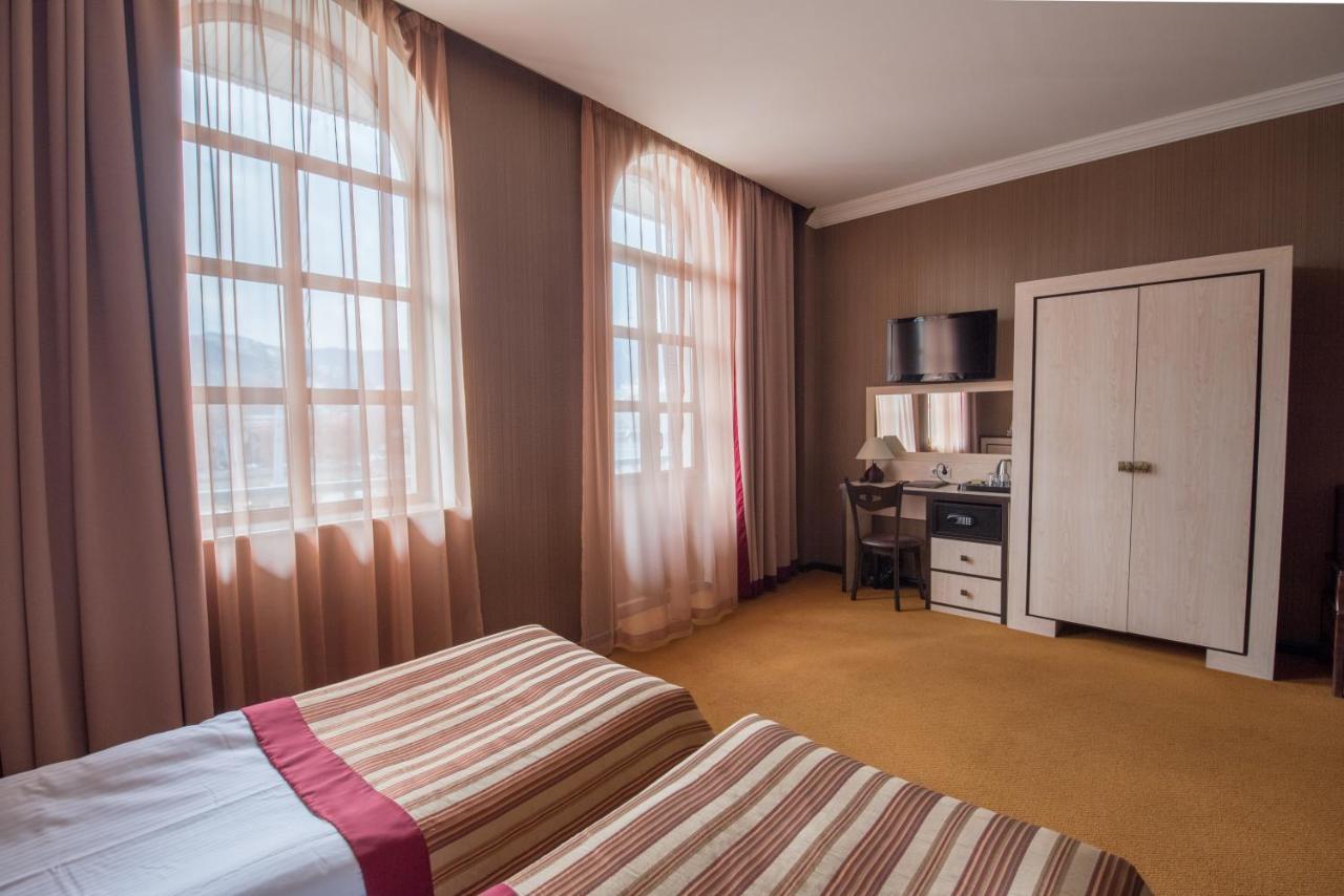 Hotel Rikhe Monika Tbilissi Extérieur photo