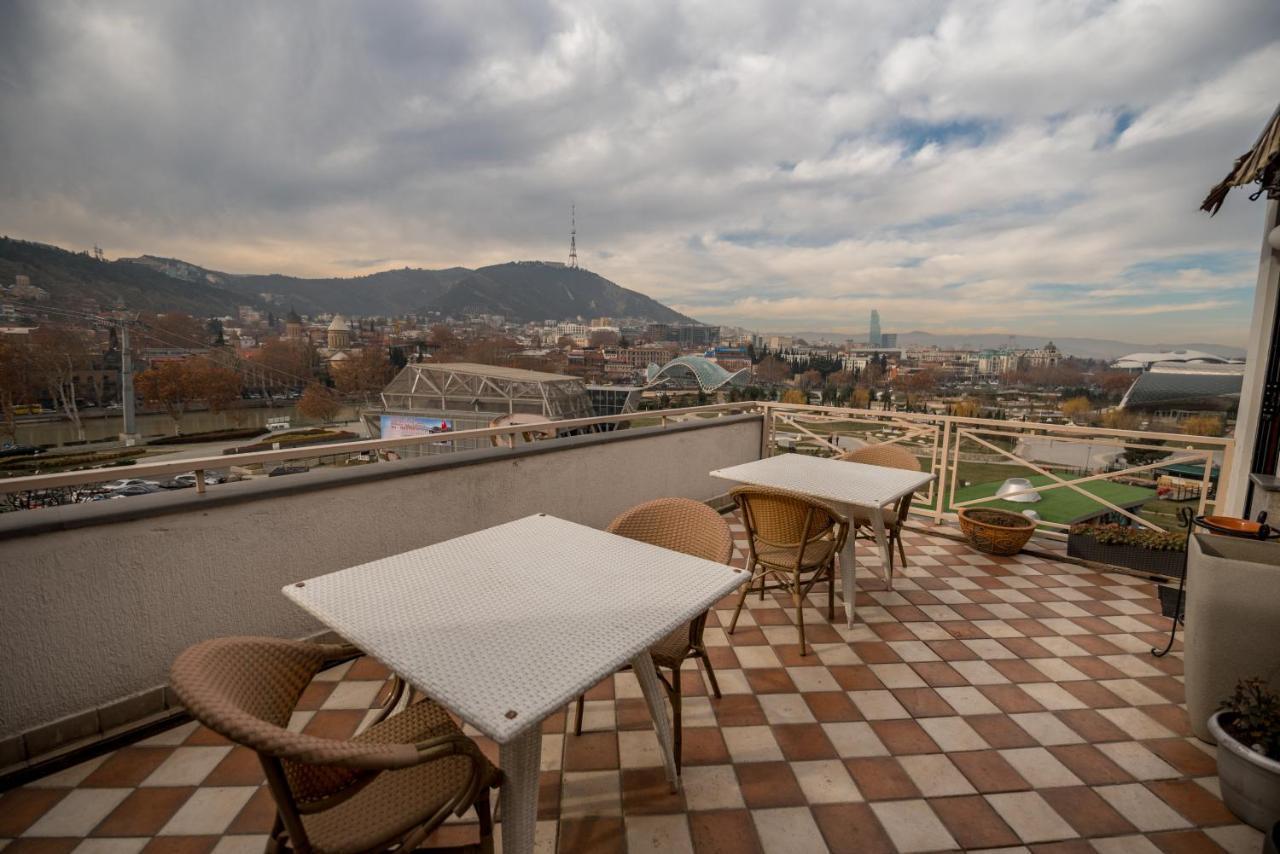 Hotel Rikhe Monika Tbilissi Extérieur photo